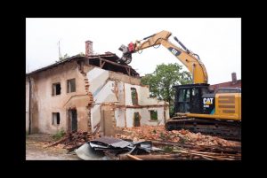 Building Being Demolished After Gas Supply Disconnection - Advanced Gas Disconnections
